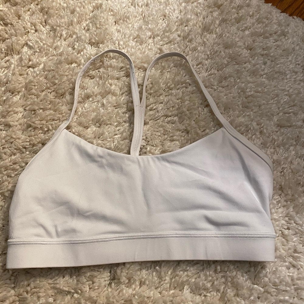 Lululemon flow y sport bra
